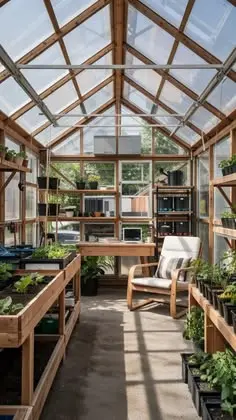 سیستم نورپردازی LED در گلخانه برای افزایش رشد گیاهان