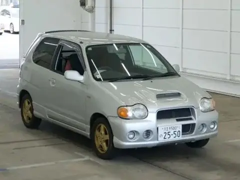 کابین داخلی Suzuki Alto Works با طراحی ساده و کاربردی