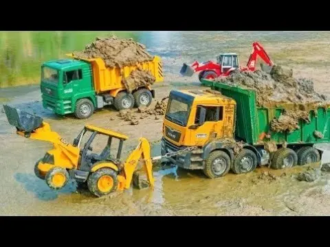کامیون Mack در حال حرکت در جاده کوهستانی با بار سنگین