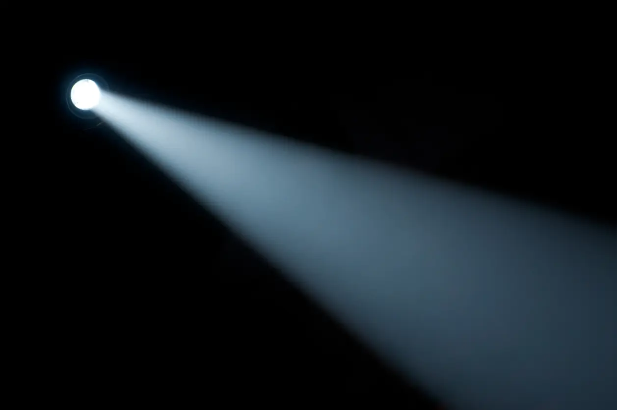نمونهای از یک سیستم Li-Fi با استفاده از نور LED برای انتقال داده