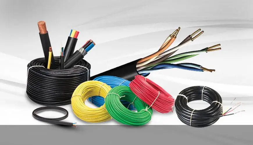 نمونهای از کابلهای استاندارد با پوشش پلاستیکی که در آزمایشهای مقاومت الکتریکی و مکانیکی قرار گرفتهاند