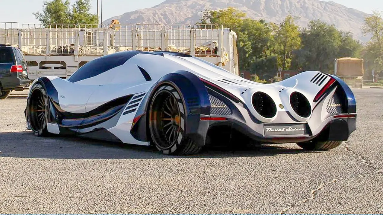 Devel Sixteen در حال حرکت با طراحی اسپورت و نورهای LED پیشرفته