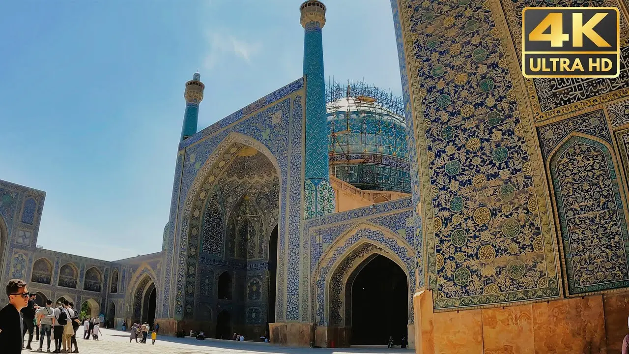 مسجد شیخ لطفالله اصفهان با معماری زیبا و تزیینات هنرمندانه