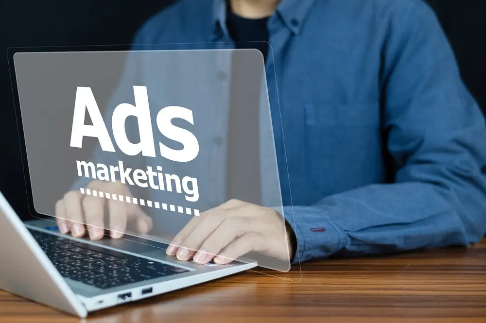 نمونهای از تبلیغات برنامهریزی شده با استفاده از فناوریهای مدرن