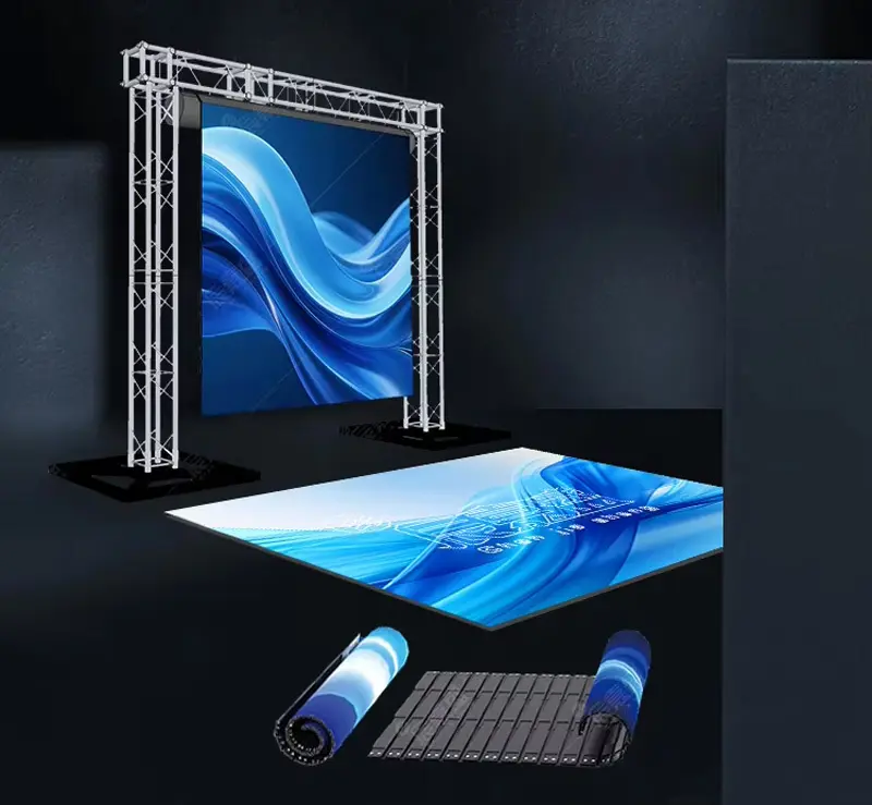 نمایشگر رول‌شونده LED در یک سالن نمایش با طراحی مدرن و امکان جمع شدن صفحه نمایش