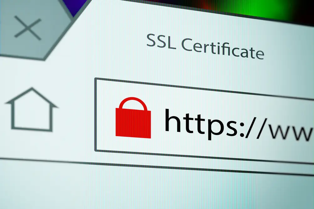 نمایش قفل در نوار آدرس مرورگر به عنوان نشانه وجود گواهی SSL
