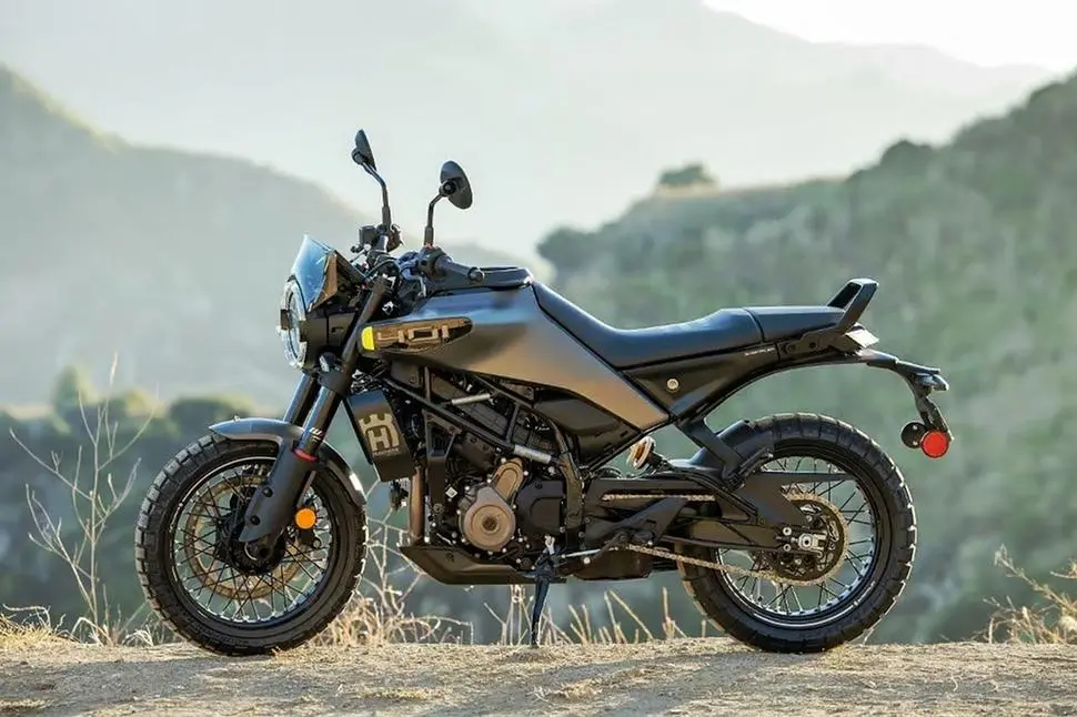 بررسی هاسکوارنا اسوارتیلن 401 (Husqvarna Svartpilen 401)؛ مشخصات فنی و طراحی