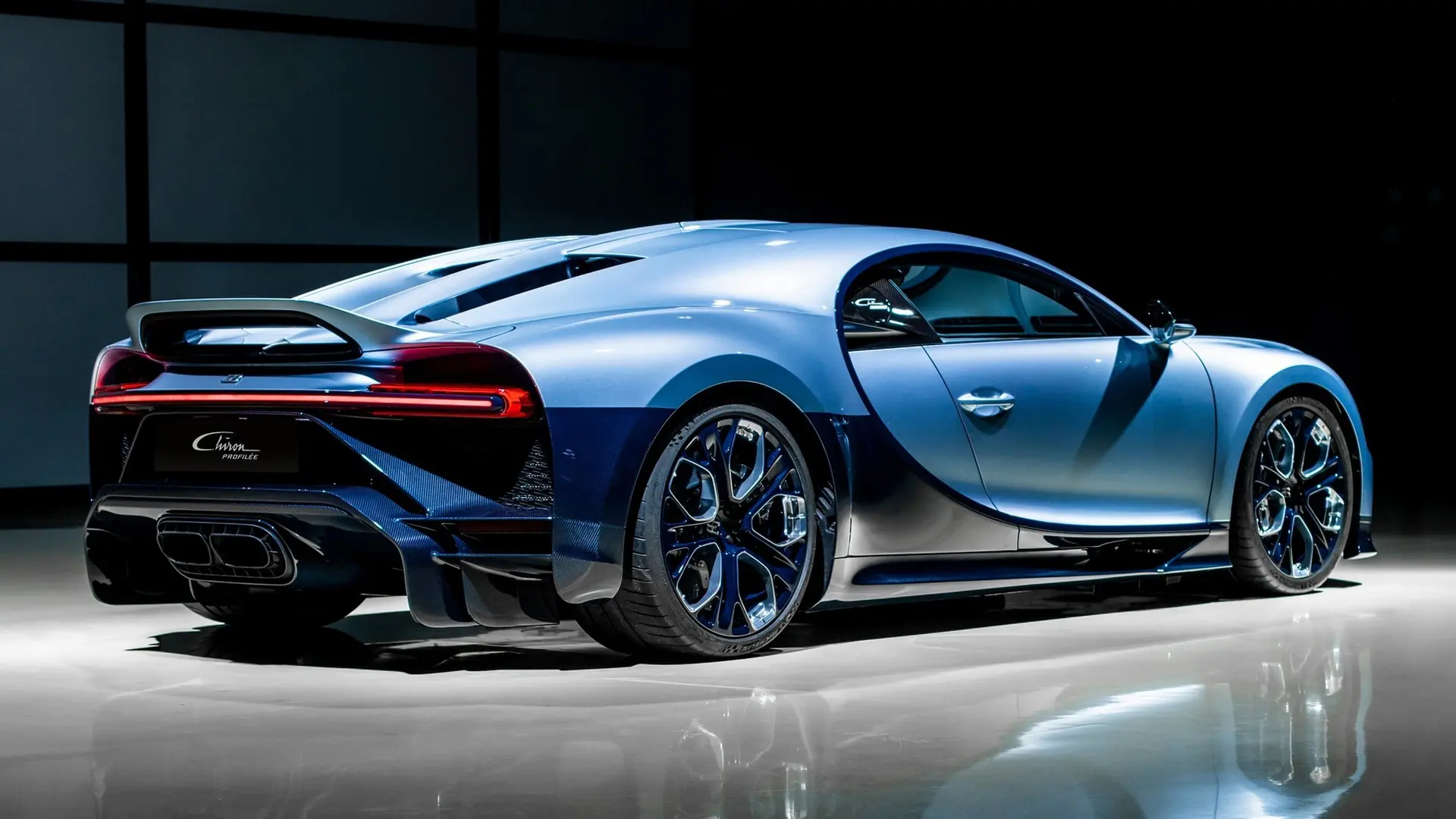 بررسی بوگاتی شیرون (Bugatti Chiron)؛ مشخصات فنی و عملکرد