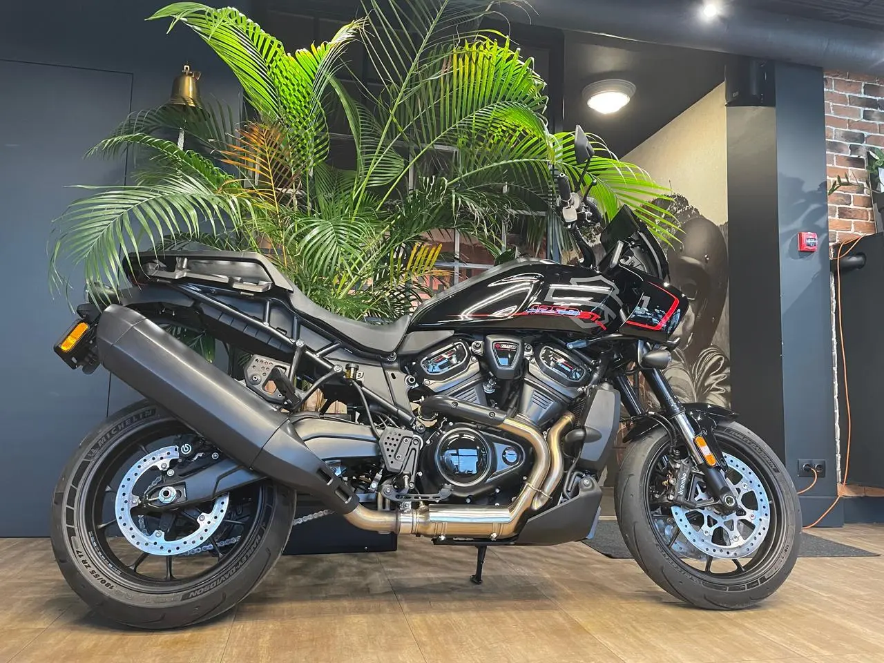 بررسی Harley-Davidson Pan America 1250 (هارلی دیویدسون پن آمریکا ۱۲۵۰)؛ مشخصات فنی