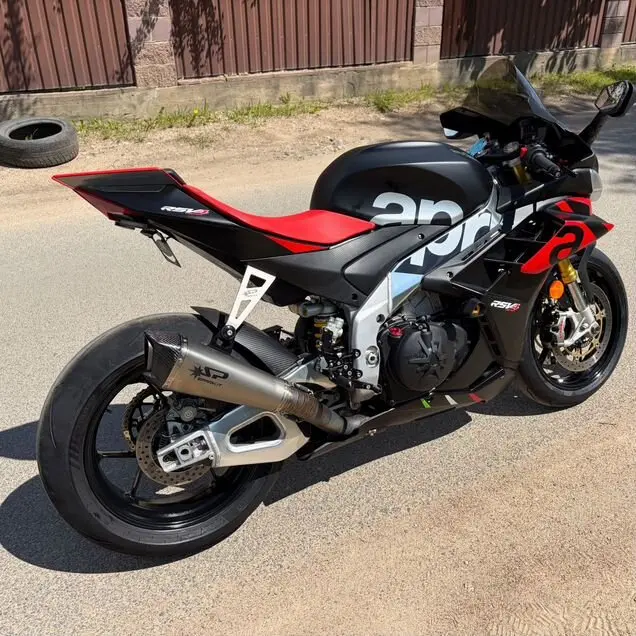 بررسی Aprilia RSV4 (آپریلیا RSV4)؛ مشخصات فنی و عملکرد