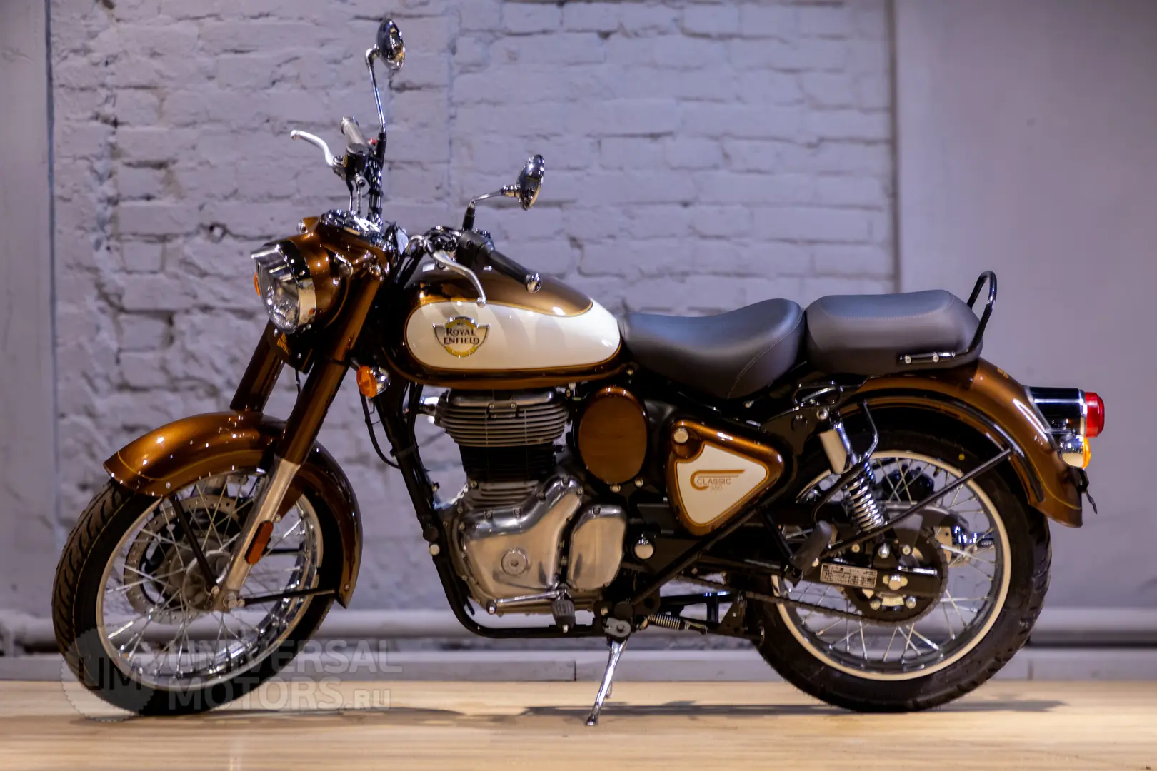 بررسی Royal Enfield Classic 350 (رویال انفیلد کلاسیک ۳۵۰)؛ مشخصات فنی
