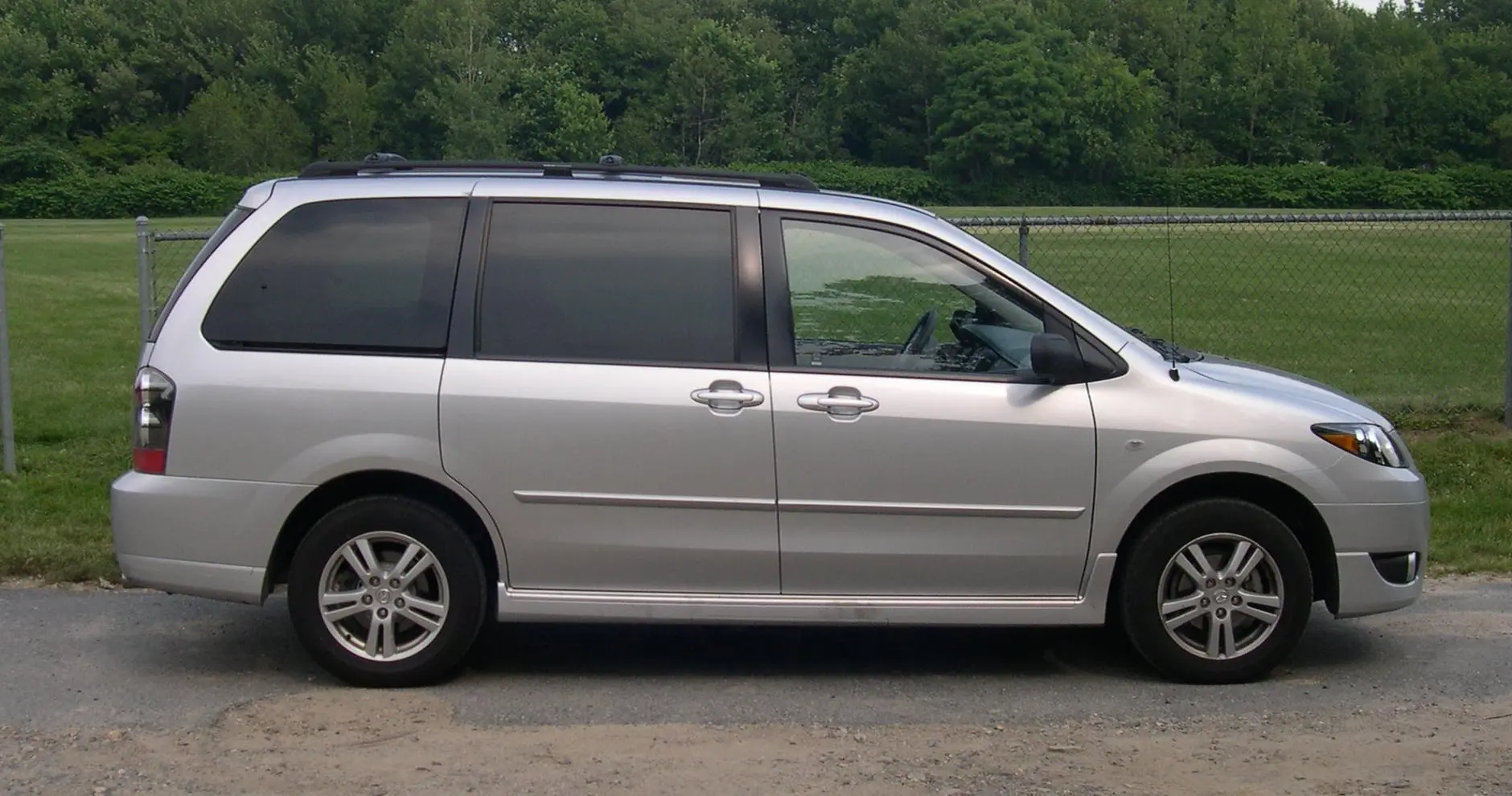 بررسی Mazda MPV؛ تاریخچه و کاربردها
