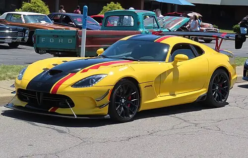 بررسی دوج وایپر (Dodge Viper)؛ تاریخچه و عملکرد