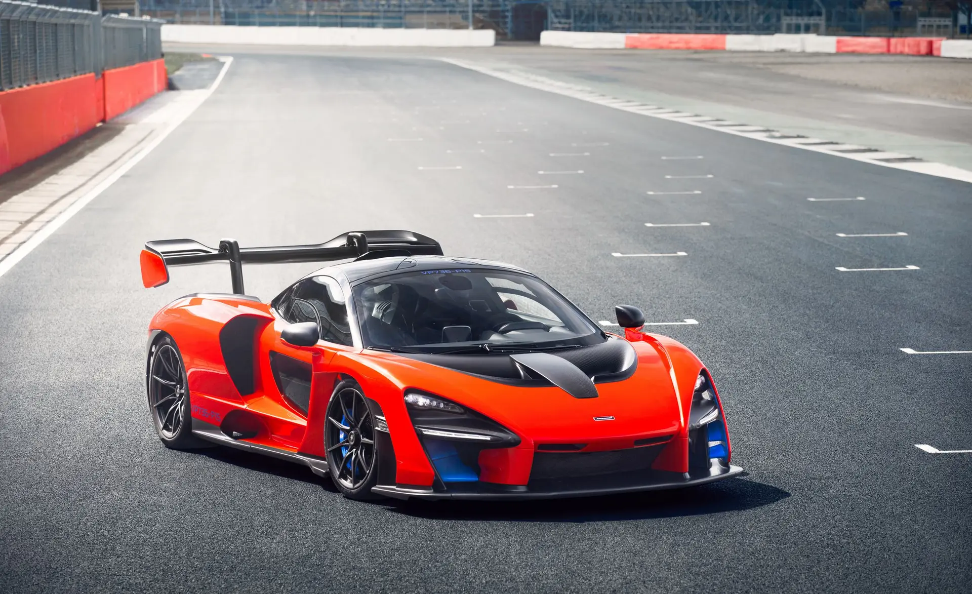 بررسی McLaren Senna؛ مشخصات فنی و فناوری‌ها