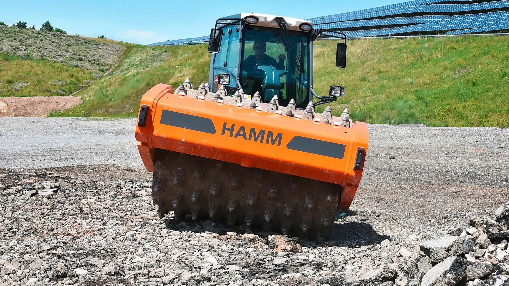 بررسی Hamm H 25i (هام H 25i)؛ مشخصات فنی غلتک خاک