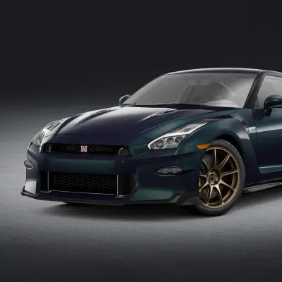 بررسی Nissan GT-R؛ تاریخچه و عملکرد