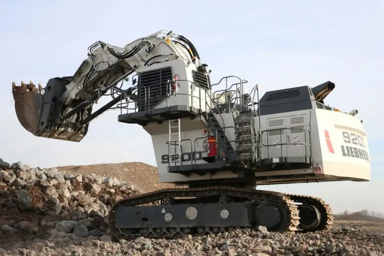 بررسی Liebherr R 9200 (لیبهر R 9200)؛ مشخصات فنی بیل معدنی