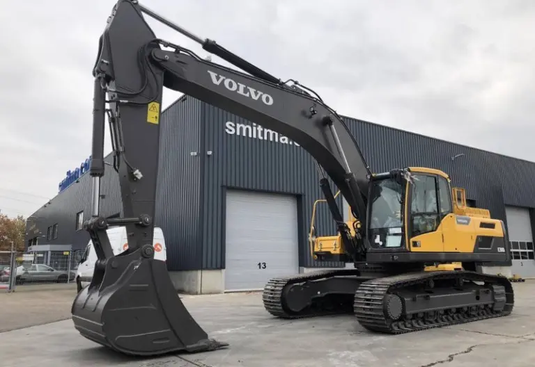 بررسی Volvo EC300 (ولوو EC300)؛ مشخصات فنی بیل مکانیکی
