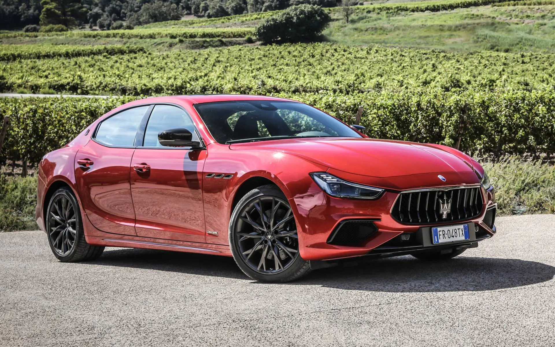 بررسی Maserati Ghibli؛ مشخصات فنی و امکانات