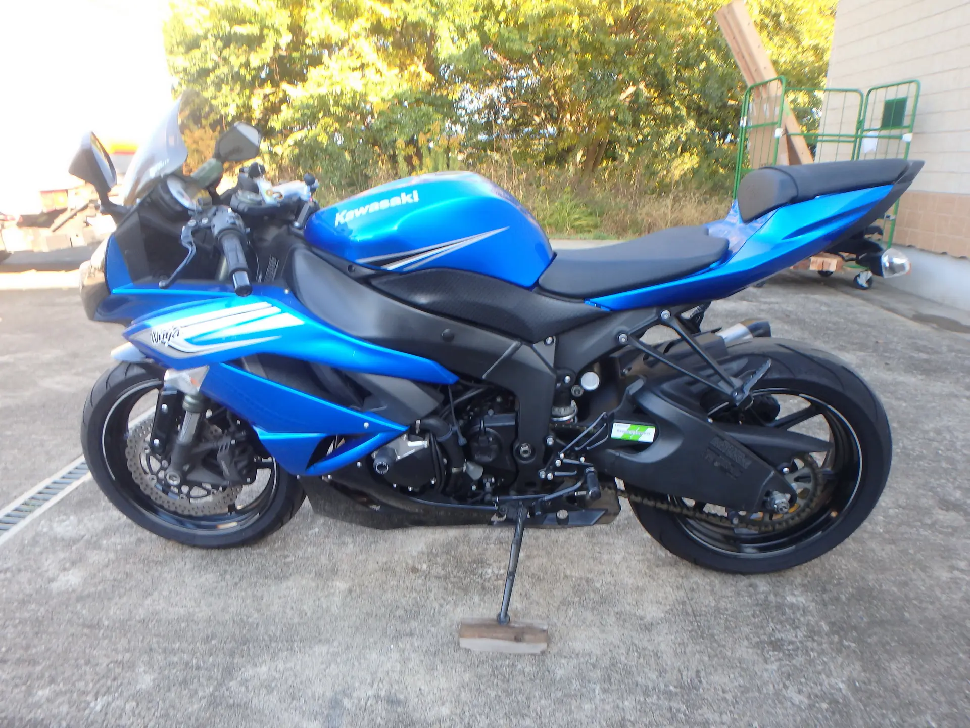 بررسی Kawasaki Ninja ZX-6R (کاوازاکی نینجا ZX-6R)؛ مشخصات فنی و عملکرد