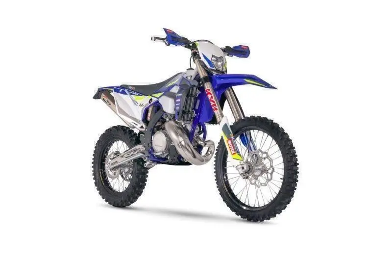 بررسی شرکو SE 300 (Sherco SE 300)؛ مشخصات فنی و عملکرد