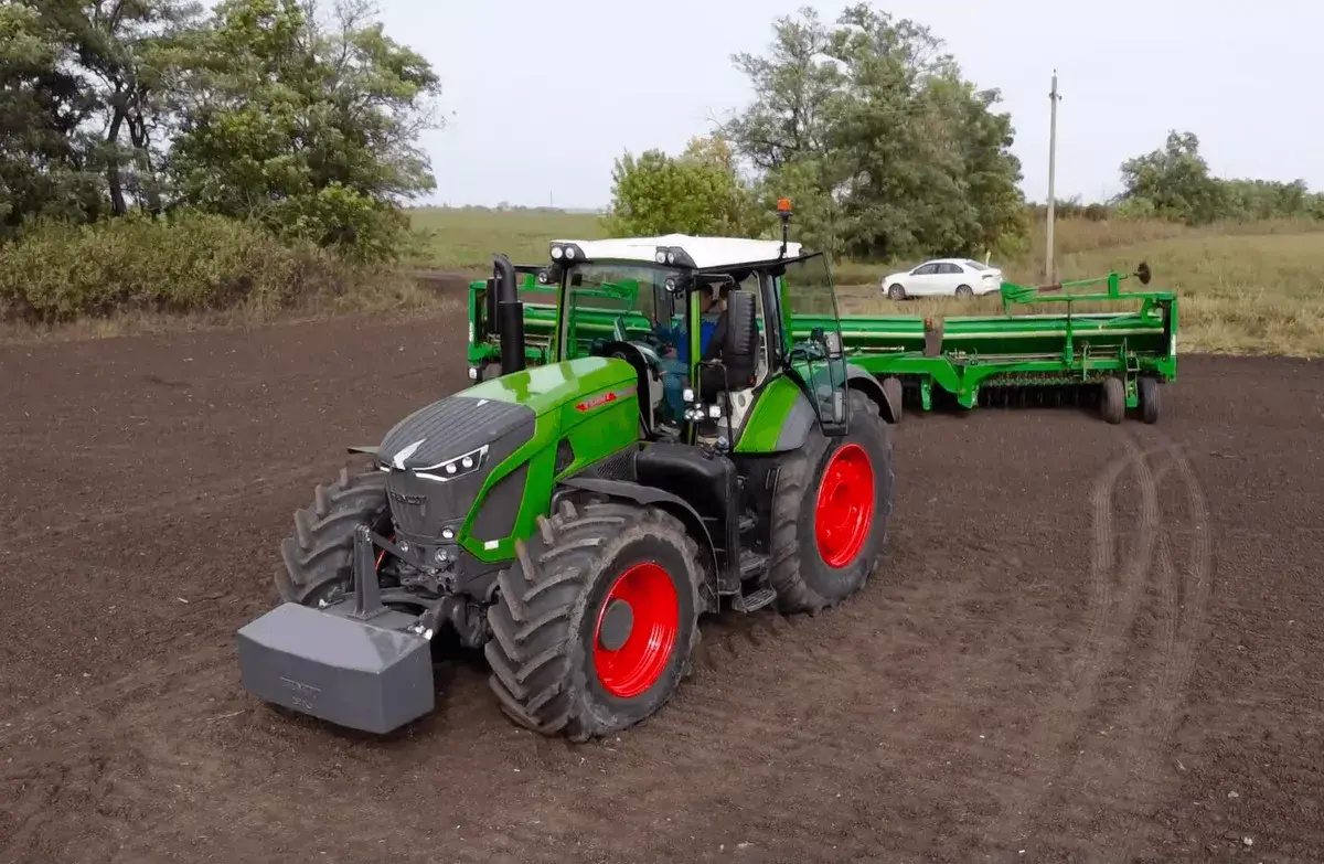 بررسی فنت 900 Vario (Fendt 900 Vario)؛ مشخصات فنی و امکانات