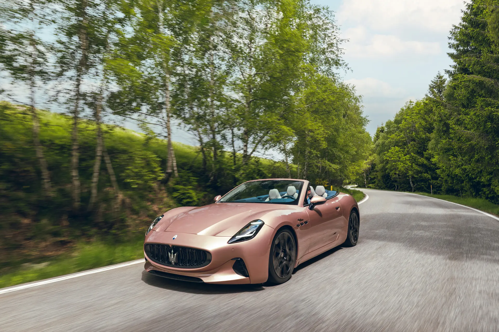 بررسی Maserati GranCabrio؛ مشخصات فنی و امکانات