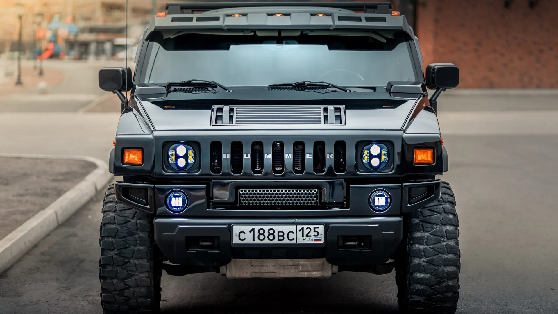 بررسی Hummer H2؛ مشخصات فنی و امکانات