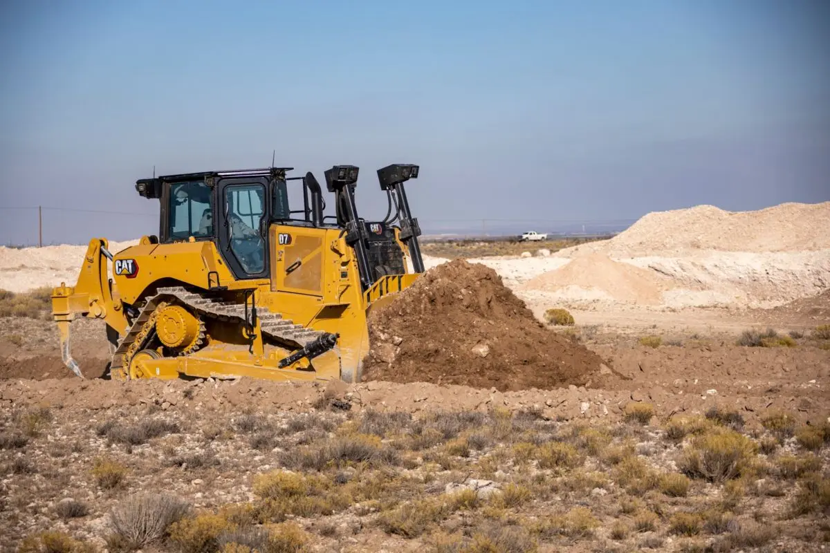 بررسی Caterpillar D7 (کاترپیلار D7)؛ مشخصات فنی بلدوزر