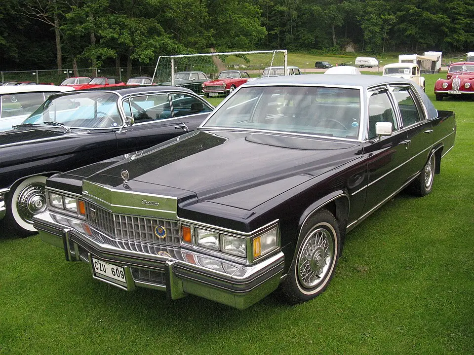 بررسی Cadillac DeVille؛ تاریخچه و مشخصات فنی