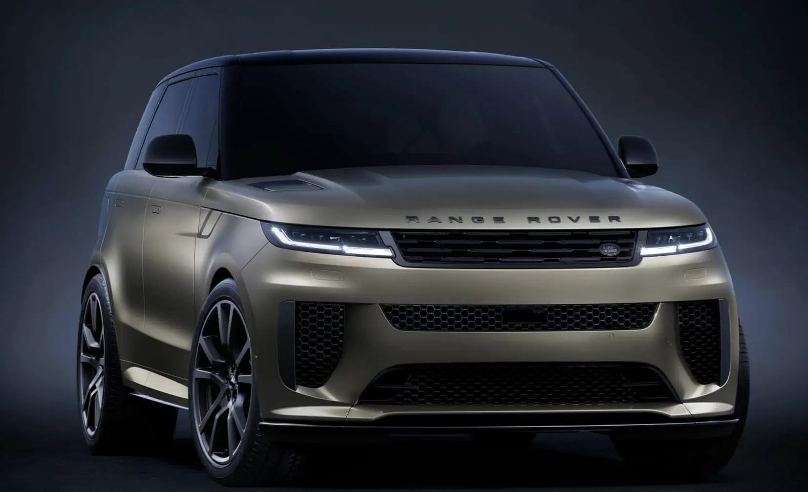 بررسی Range Rover؛ تاریخچه و مشخصات فنی