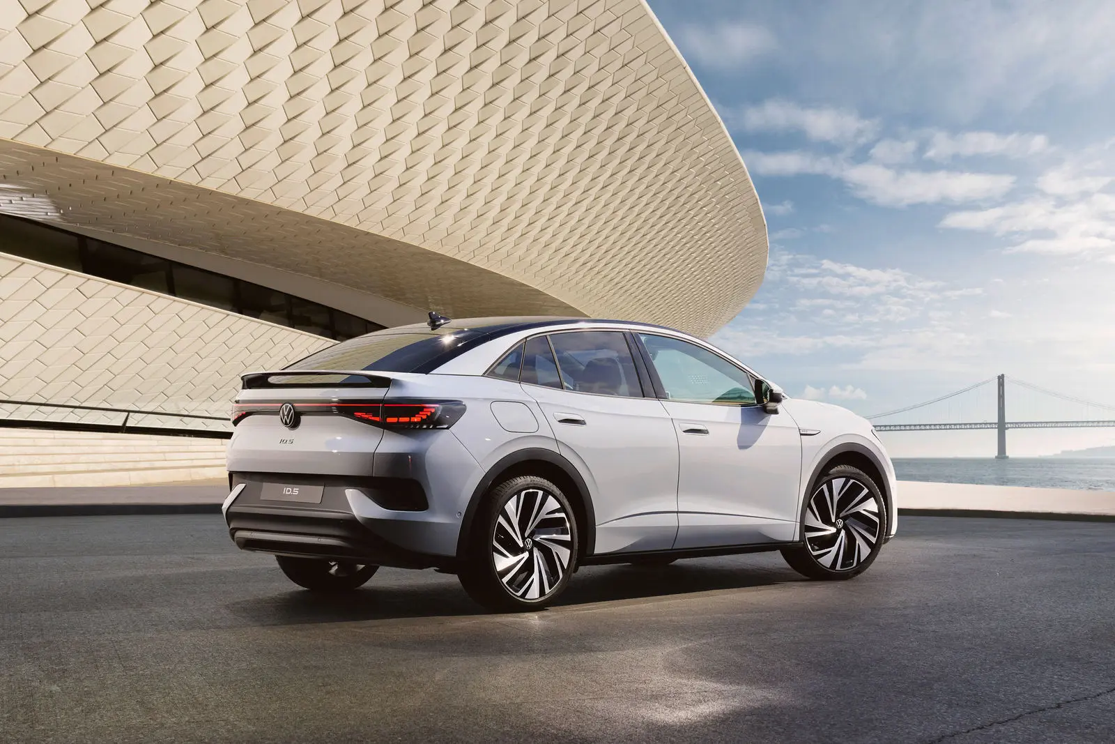 بررسی Volkswagen ID.5؛ مشخصات فنی و امکانات