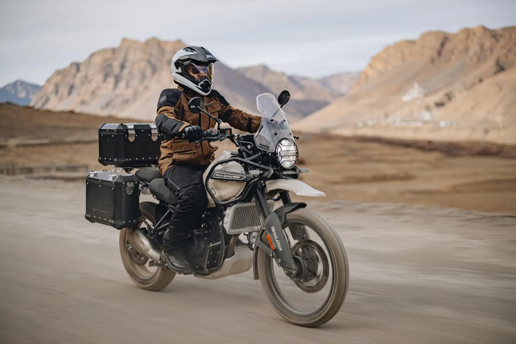 بررسی Royal Enfield Himalayan 450 (رویال انفیلد هیمالین ۴۵۰)؛ مشخصات فنی و آفرود