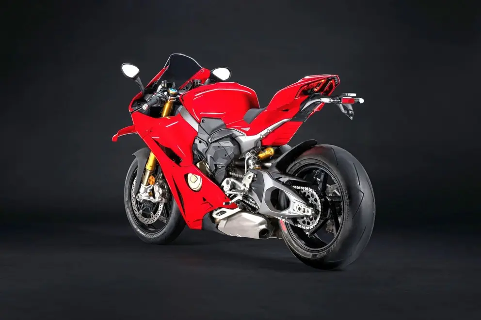 بررسی Ducati Panigale V4 (دوکاتی پانیگاله V4)؛ مشخصات فنی