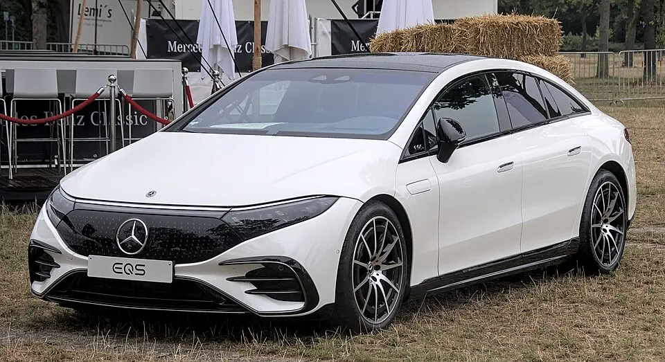 بررسی Mercedes-Benz EQS (مرسدس بنز EQS)؛ فناوری‌های هوشمند