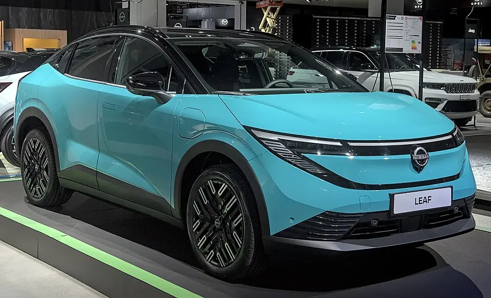 بررسی نیسان لیف (Nissan Leaf)؛ تاریخچه و مشخصات خودروی برقی