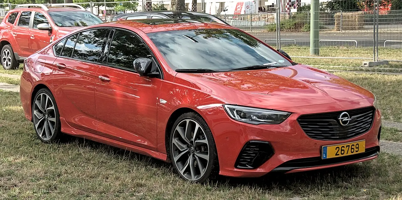 بررسی اوپل اینسیگنیا (Opel Insignia)؛ تاریخچه و مشخصات فنی