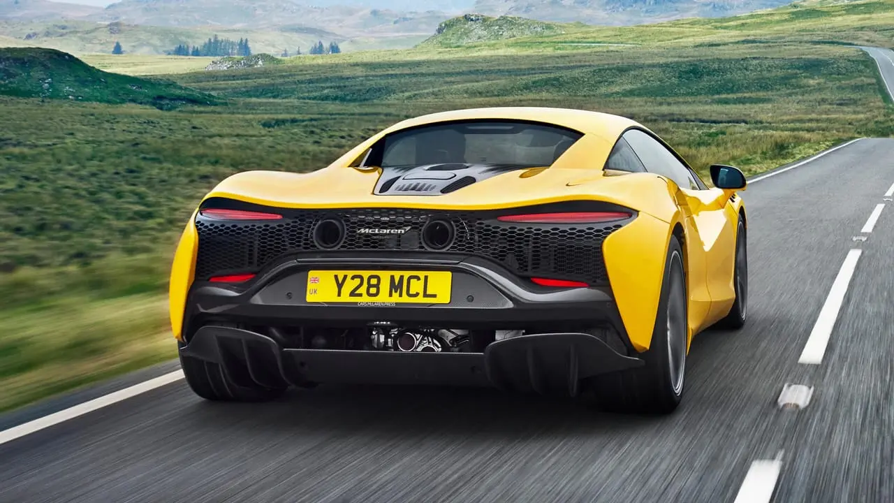 بررسی McLaren Artura؛ مشخصات فنی و فناوری‌ها