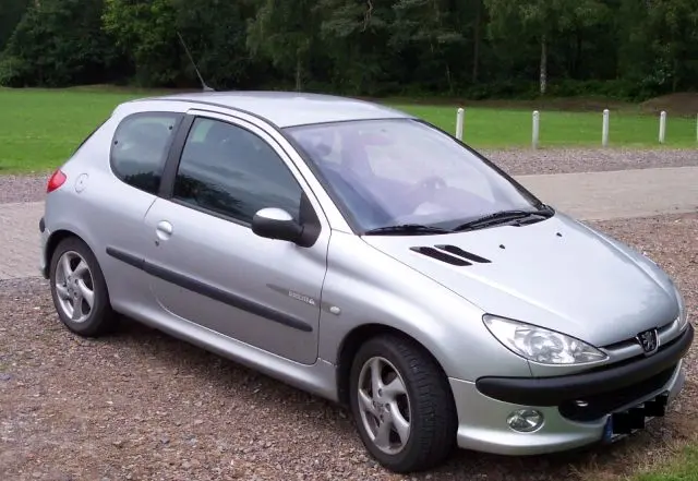 بررسی Peugeot 206؛ تاریخچه و مشخصات فنی
