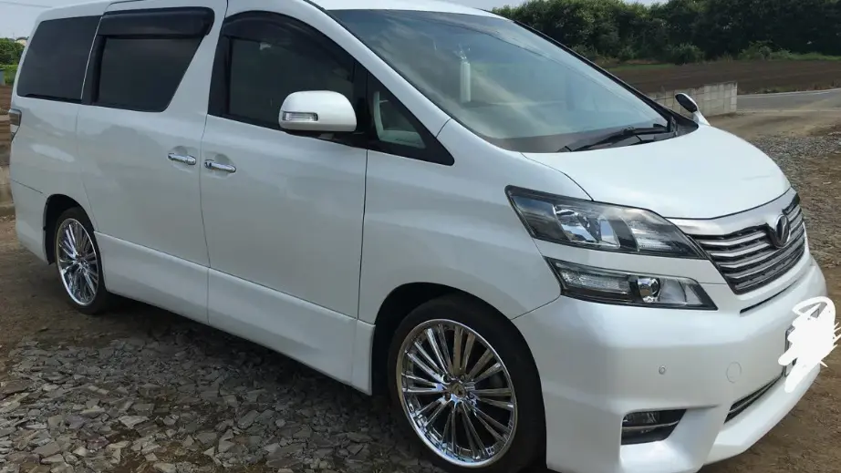 بررسی Toyota Vellfire؛ مشخصات فنی و امکانات