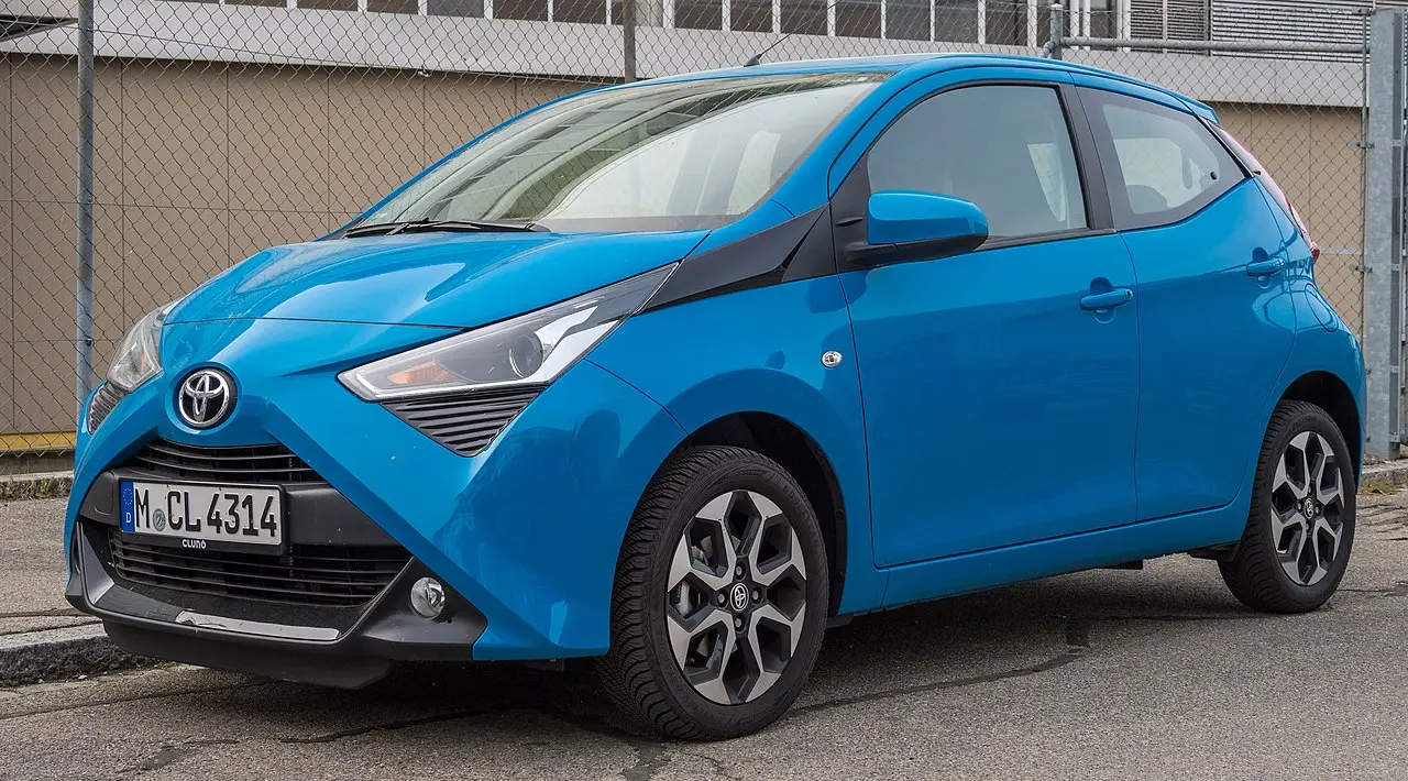 بررسی Toyota Aygo؛ مشخصات فنی و مصرف سوخت