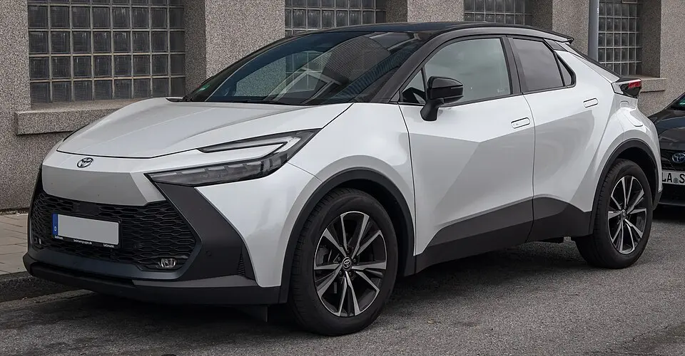بررسی Toyota C-HR؛ مشخصات فنی و امکانات