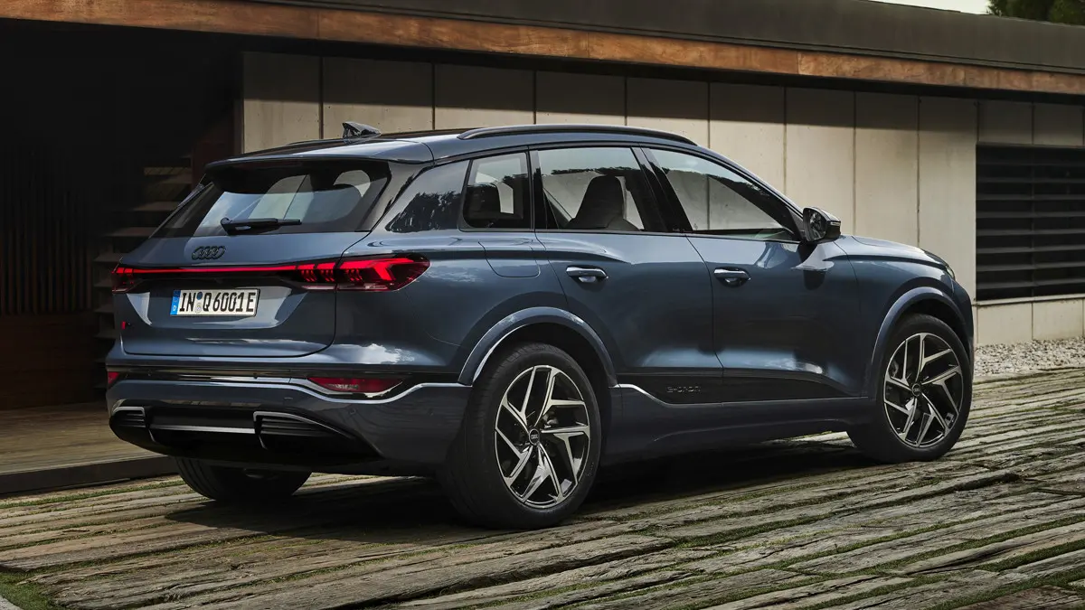 بررسی Audi Q6 e-tron؛ مشخصات فنی و فناوری‌ها