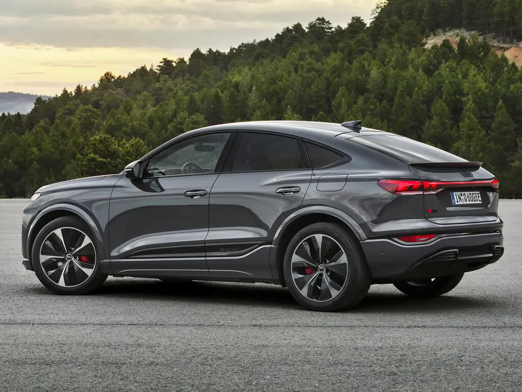 بررسی آئودی Q6 e-tron؛ مشخصات فنی و فناوری