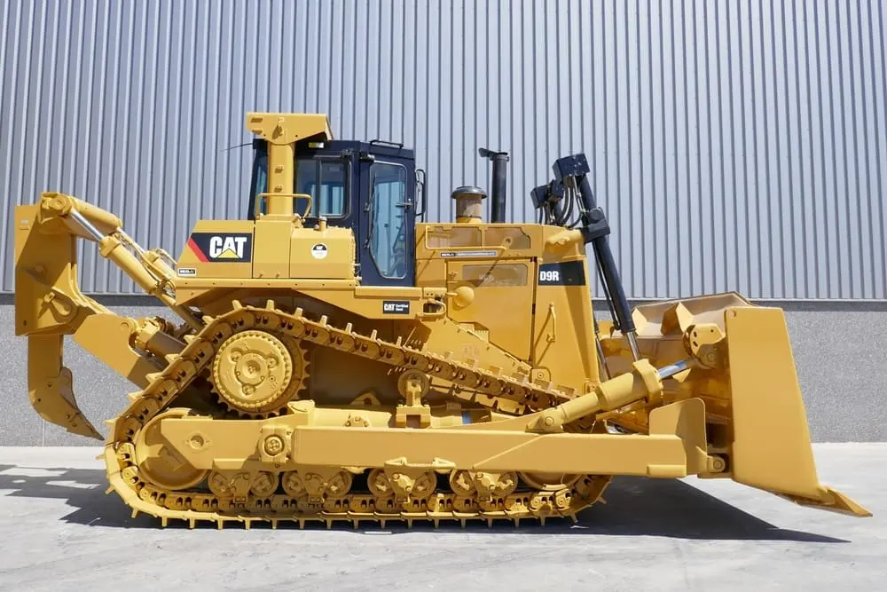 بررسی Caterpillar D9 (کاترپیلار D9)؛ مشخصات فنی بلدوزر