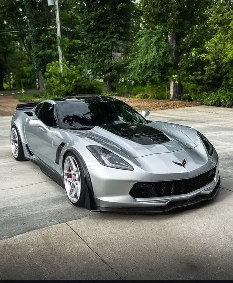 بررسی Chevrolet Corvette؛ مشخصات فنی و عملکرد