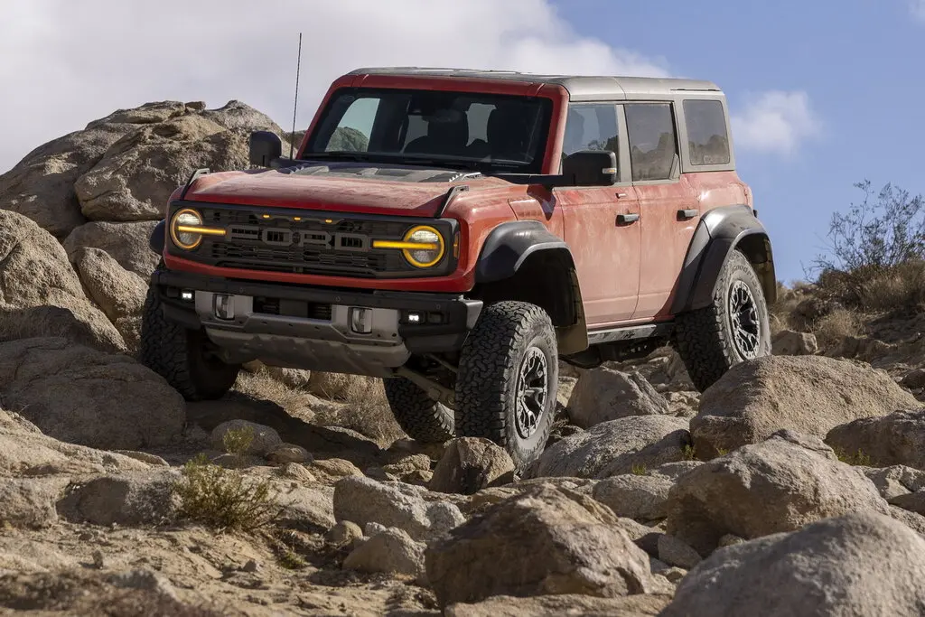 بررسی Ford Bronco؛ مشخصات فنی و قابلیت‌های آفرود