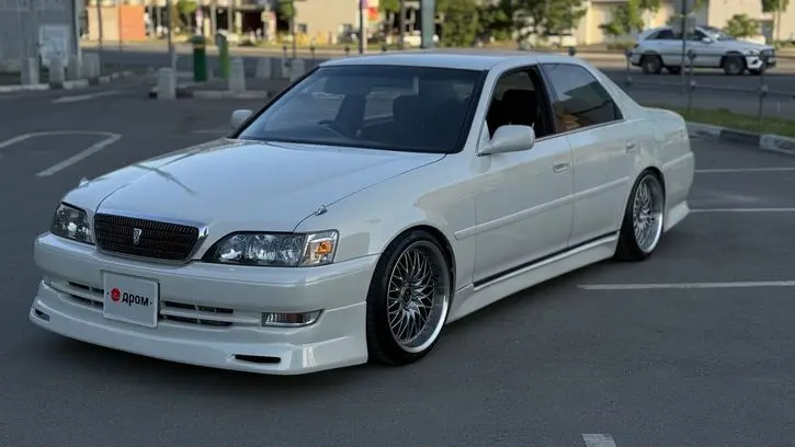 بررسی تویوتا کرستا (Toyota Cresta)؛ تاریخچه و مشخصات فنی