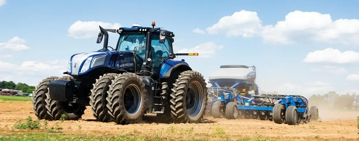 بررسی نیوهلند T8 (New Holland T8)؛ مشخصات فنی و توانایی‌ها