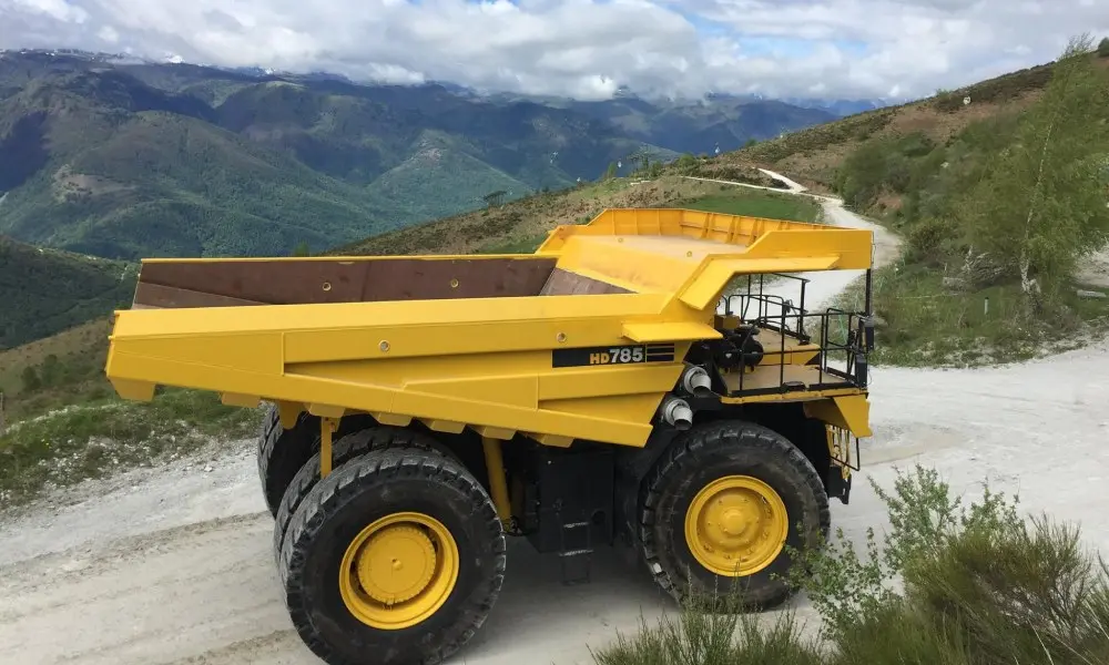 بررسی Komatsu HD785 (کوماتسو HD785)؛ مشخصات فنی و توان حمل